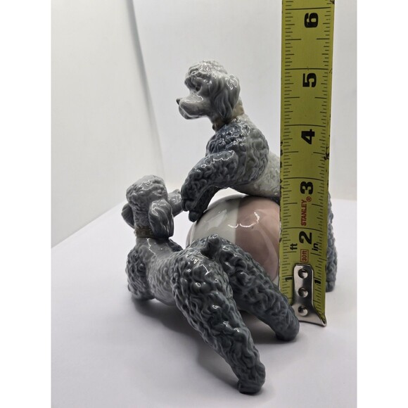Retired #1258 LLADRO "Playful Dogs" Poodles w/ Ball Porcelain Figurine - Picture 12 of 13